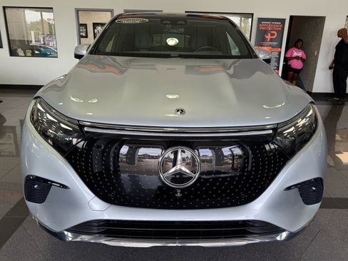 Used 2023 Mercedes-Benz EQS 450+ SUV image 7