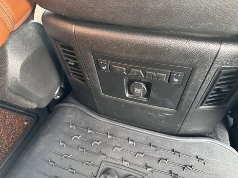 Used 2018 RAM 3500 Laramie Longhorn w/ Max Tow Package image 15