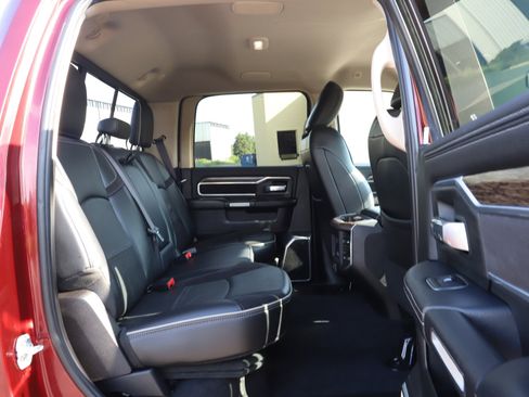 Used 2019 RAM 2500 Laramie AWD/4WD image 12