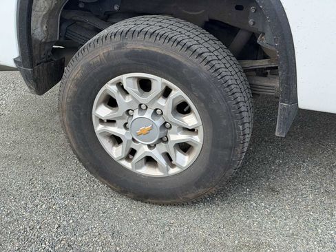 Certified 2025 Chevrolet Silverado 3500 LT w/ Safety Package AWD/4WD image 22