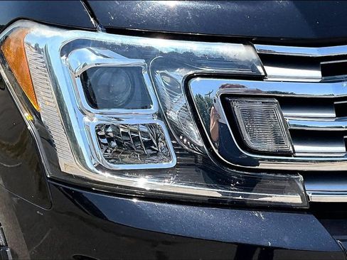 Used 2019 Ford Expedition Max Limited AWD/4WD image 29