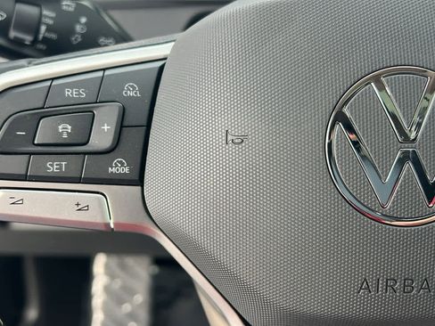 New 2026 Volkswagen Tiguan SE AWD/4WD image 19