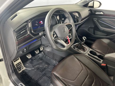 Used 2022 Volkswagen Jetta GLI Autobahn FWD image 9