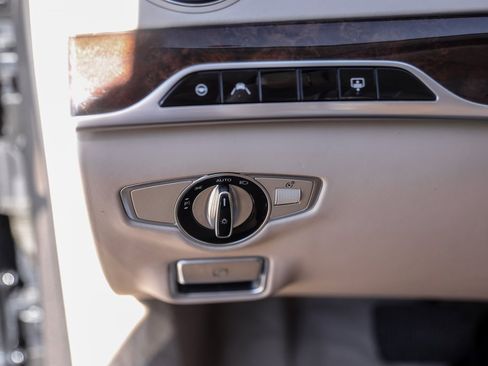 Used 2018 Mercedes-Benz S 560 4MATIC Sedan image 14