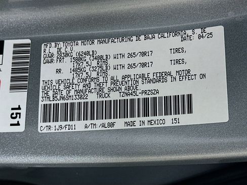 Used 2025 Toyota Tacoma TRD Off-Road image 12