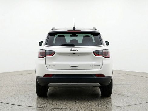 Used 2025 Jeep Compass Trailhawk image 7