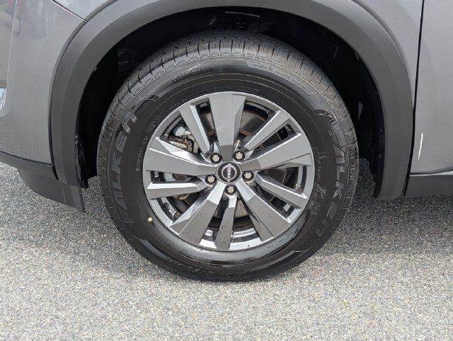 Used 2025 Nissan Pathfinder SV AWD/4WD image 15