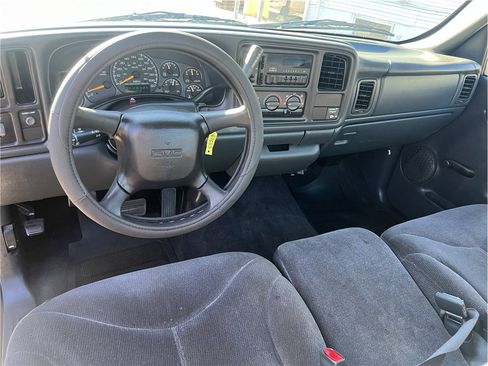 Used 2000 GMC Sierra 1500 SL RWD image 9