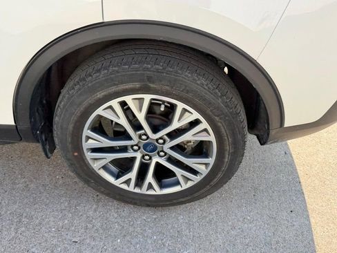 Used 2021 Ford Escape SEL AWD/4WD image 7