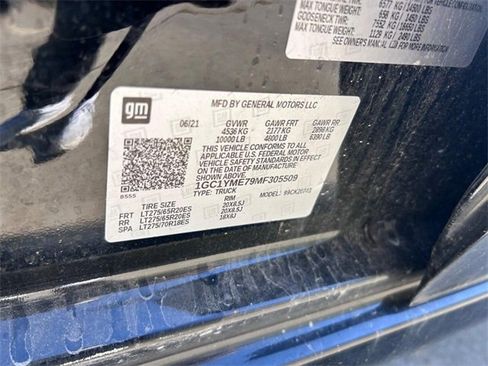 Used 2021 Chevrolet Silverado 2500 Custom w/ Custom Value Package image 19