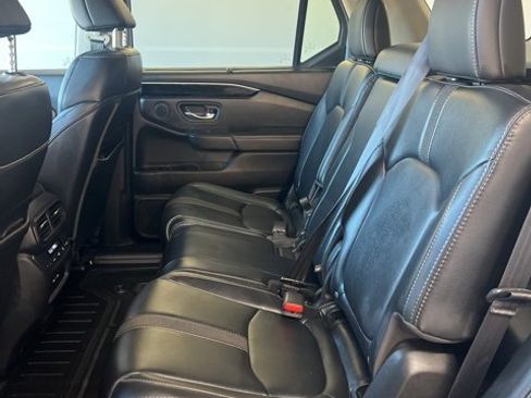 Used 2024 Honda Pilot Touring image 27