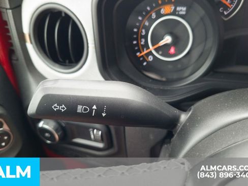Used 2025 Jeep Wrangler Unlimited Sport AWD/4WD image 18