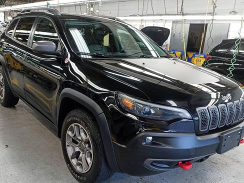 Used 2021 Jeep Cherokee Trailhawk w/ Sun, Sound & Nav Group AWD/4WD image 3