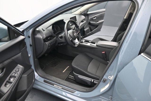 Used 2025 Nissan Sentra SV FWD image 25