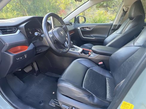 Used 2020 Toyota RAV4 Adventure AWD/4WD image 10