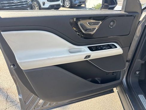 Used 2025 Lincoln Aviator AWD w/ Equipment Group 101A image 31