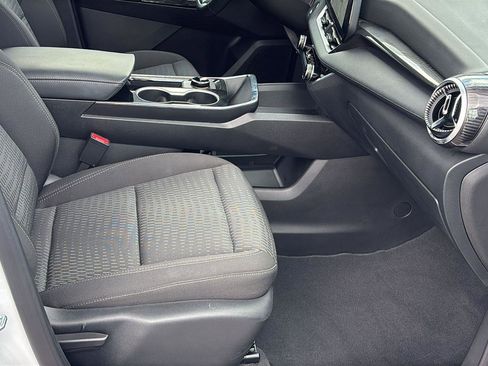 Certified 2026 Chevrolet Equinox LT FWD image 21
