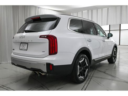 Used 2023 Kia Telluride S AWD/4WD image 7