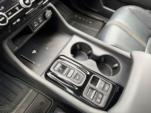 Used 2024 Honda Pilot EX-L image 10