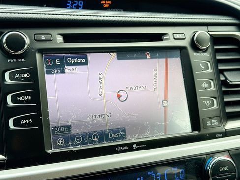 Used 2014 Toyota Highlander XLE image 13