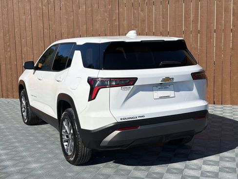 Used 2025 Chevrolet Equinox LT image 18