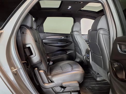 Used 2023 Buick Enclave Avenir w/ Avenir Technology Package AWD/4WD image 11