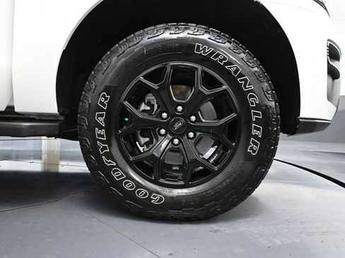 Used 2024 Ford Expedition Timberline image 16