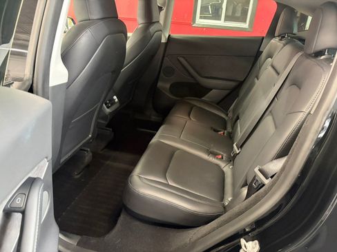 Used 2023 Tesla Model Y Long Range AWD/4WD image 12
