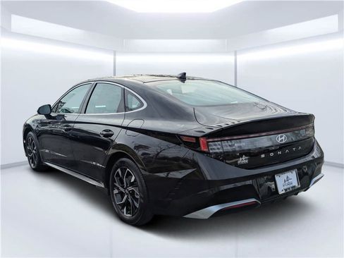 Used 2025 Hyundai Sonata SEL FWD image 5