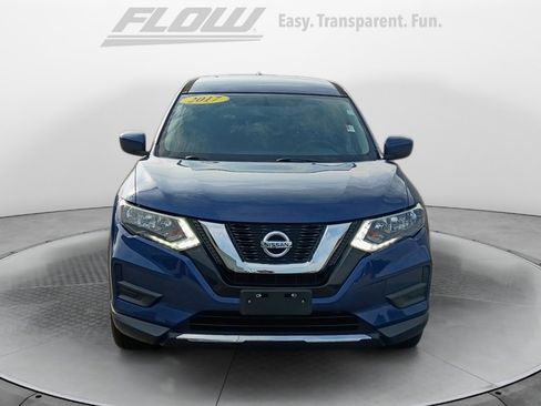 Used 2017 Nissan Rogue S AWD/4WD image 3