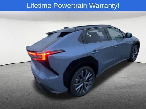 New 2026 Subaru Solterra AWD/4WD image 8