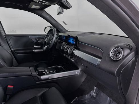 Certified 2022 Mercedes-Benz GLB 250 image 28