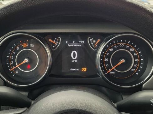 Used 2022 Jeep Wrangler Unlimited Sport image 14