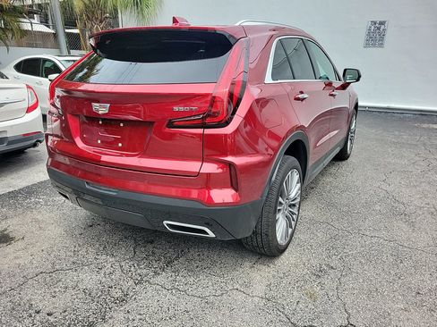 Used 2024 Cadillac XT4 Premium Luxury FWD image 9