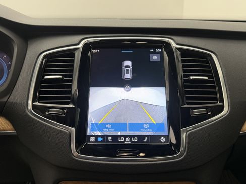 Used 2023 Volvo XC90 B6 Plus w/ Protection Package Premier image 20