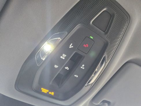 Certified 2025 Audi Q5 2.0T Premium image 33