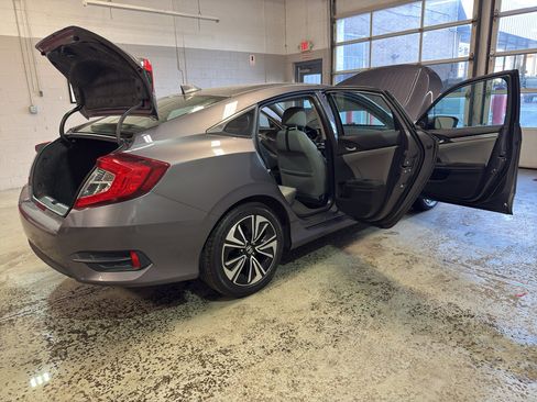 Used 2016 Honda Civic EX-T image 12