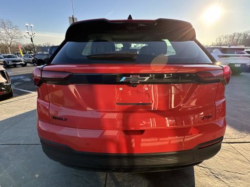 New 2027 Chevrolet Bolt RS w/ Technology Package FWD image 4