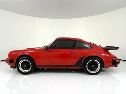 Used 1988 Porsche 911 Carrera image 2