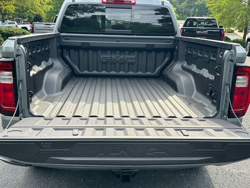 New 2025 GMC Canyon Elevation w/ Convenience Package image 8