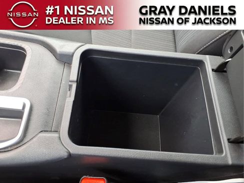 Used 2024 Nissan Sentra SV FWD image 20