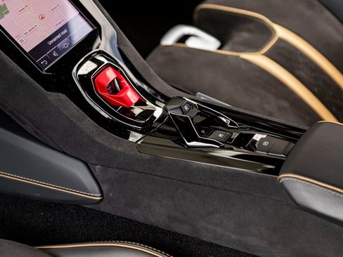 Used 2023 Lamborghini Huracan Tecnica image 18