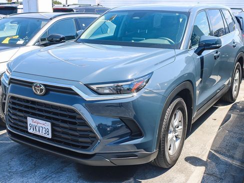 Certified 2025 Toyota Grand Highlander FWD image 5