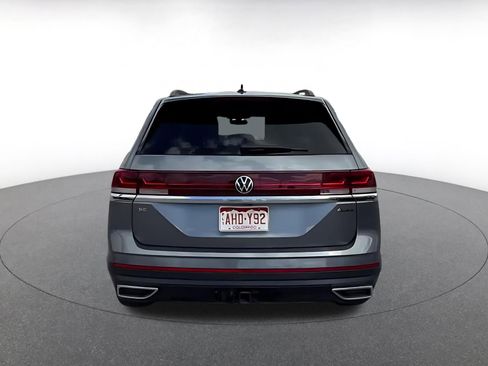 Used 2024 Volkswagen Atlas SE image 12