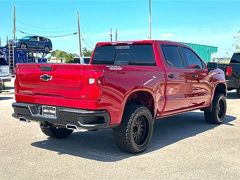 Used 2025 Chevrolet Silverado 1500 LT Trail Boss w/ Convenience Package II AWD/4WD image 8