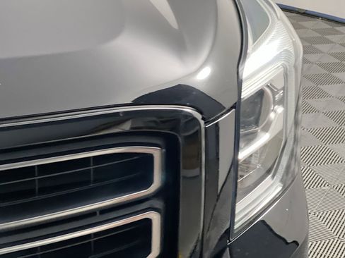 Used 2019 GMC Yukon SLT w/ Graphite Edition RWD image 9