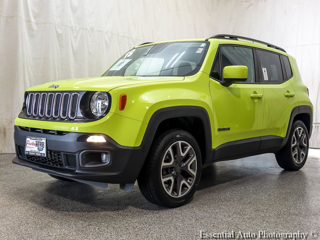 Used 2018 Jeep Renegade Latitude w/ Popular Equipment Group AWD/4WD image 2