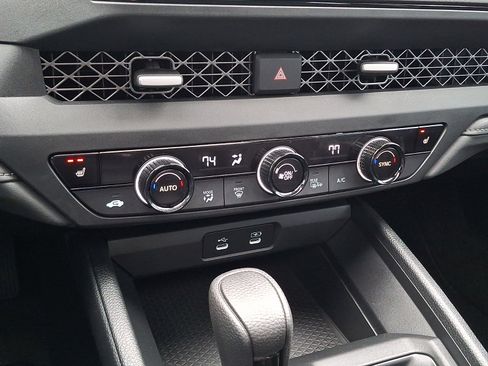 Used 2024 Honda Accord EX image 16
