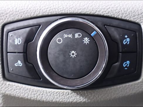 Used 2018 Ford F150 XLT w/ Equipment Group 302A Luxury image 10