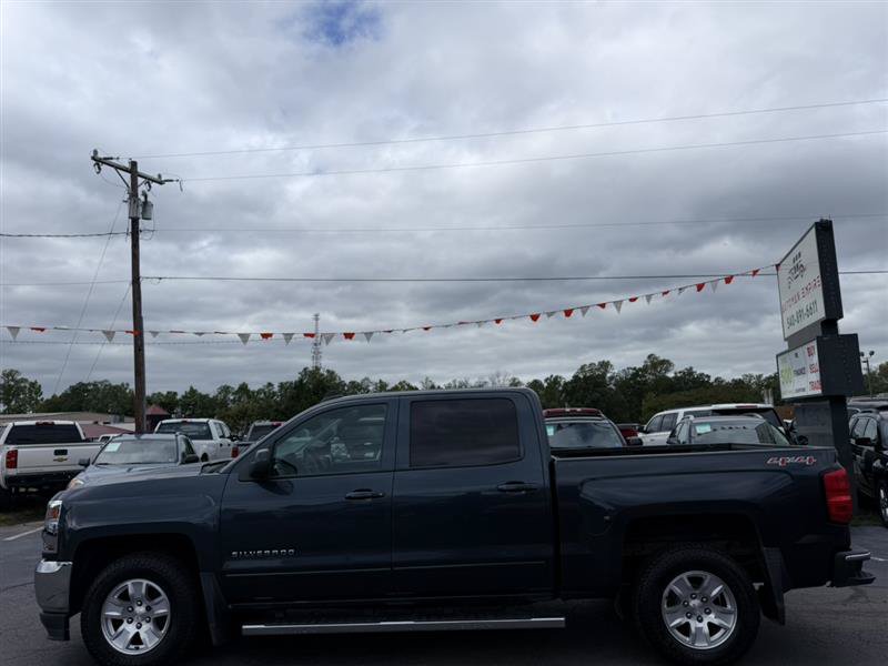 Used 2017 Chevrolet Silverado 1500 LT w/ All Star Edition AWD/4WD image 5